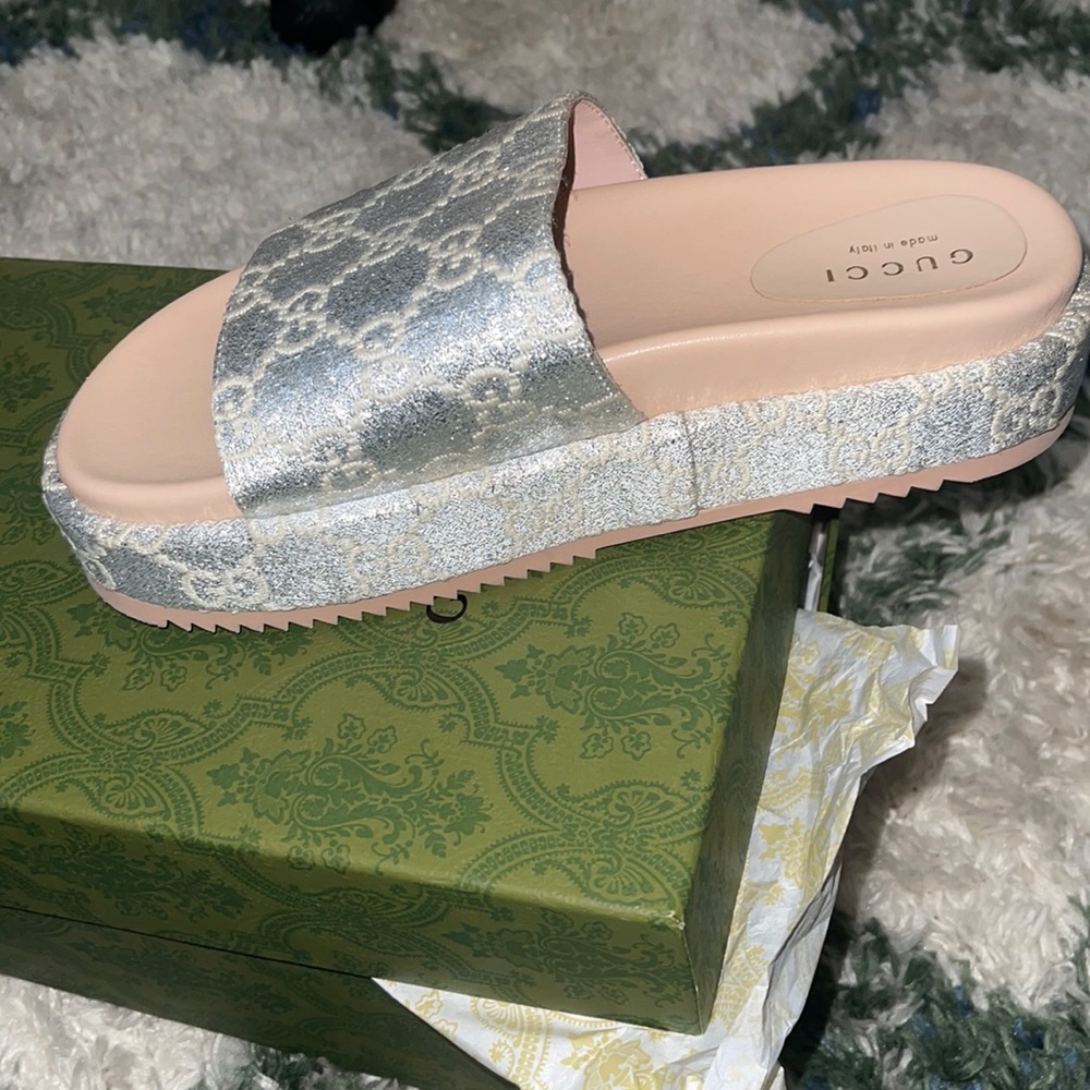 🤍Women's Gucci platform slide sandal🤍